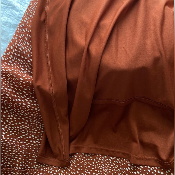 Women’s Burnt Orange&White Polkadot Asymmetrical Skirt w/ Built in Side Bow - Picture 5 of 8